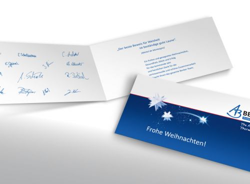 Weihnachtsgrüße glänzend in Form gebracht