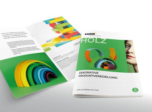 Präsentation der Systeme zu Lacken und Beizen für Holz