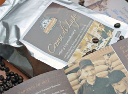 Feinster Espresso mit geschmackvoller Broschüre als Kundengeschenk