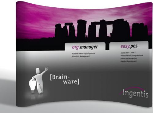 Neugestaltung der Werbeelemente des Messestands