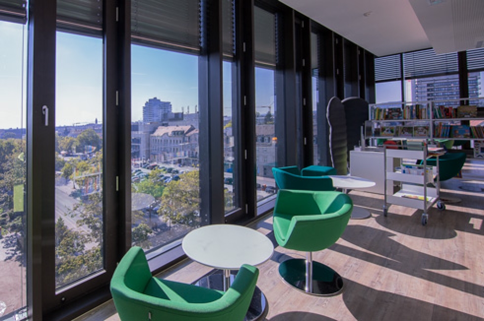 Einlass ab 18:00 Uhr im 4. OG mit toller Aussicht über das historische Fürth. Einlass ab 18:00 Uhr im 4. OG mit toller Aussicht über das historische Fürth.