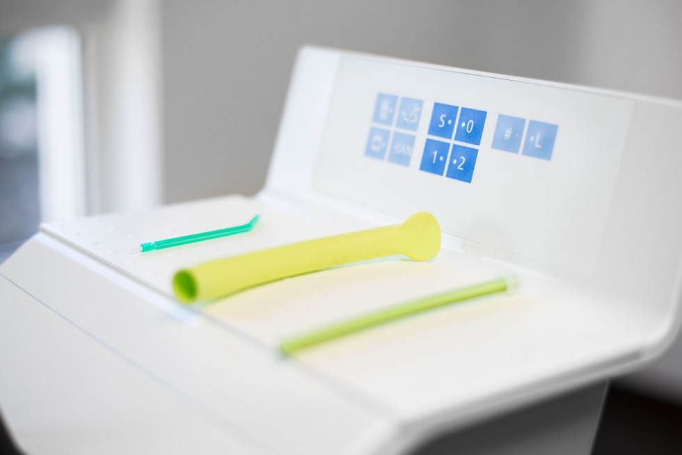 Das Behandlungsspektrum der Praxis umfasst neben der normalen Prophylaxe auch Leistungen wie Implantologie, Kinderzahnheilkunde, Laserbehandlung, Wurzelbehandlung, Parodontologie und Zahnersatz. Das Behandlungsspektrum der Praxis umfasst neben der normalen Prophylaxe auch Leistungen wie Implantologie, Kinderzahnheilkunde, Laserbehandlung, Wurzelbehandlung, Parodontologie und Zahnersatz.