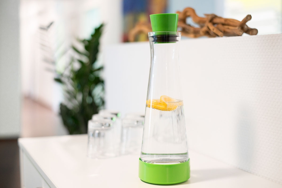 Das Behandlungsspektrum der Praxis umfasst neben der normalen Prophylaxe auch Leistungen wie Implantologie, Kinderzahnheilkunde, Laserbehandlung, Wurzelbehandlung, Parodontologie und Zahnersatz. Das Behandlungsspektrum der Praxis umfasst neben der normalen Prophylaxe auch Leistungen wie Implantologie, Kinderzahnheilkunde, Laserbehandlung, Wurzelbehandlung, Parodontologie und Zahnersatz.