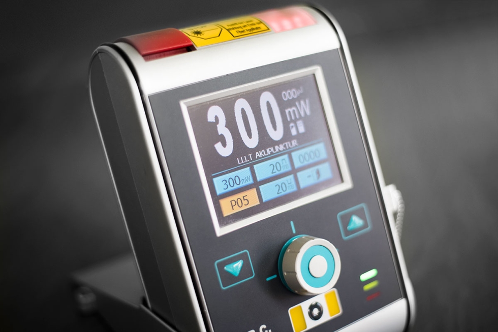 Das Behandlungsspektrum der Praxis umfasst neben der normalen Prophylaxe auch Leistungen wie Implantologie, Kinderzahnheilkunde, Laserbehandlung, Wurzelbehandlung, Parodontologie und Zahnersatz. Das Behandlungsspektrum der Praxis umfasst neben der normalen Prophylaxe auch Leistungen wie Implantologie, Kinderzahnheilkunde, Laserbehandlung, Wurzelbehandlung, Parodontologie und Zahnersatz.