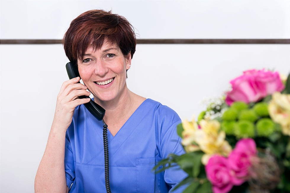 Dr. Thomas Schels und sein Praxisteam Dr. Thomas Schels und sein Praxisteam