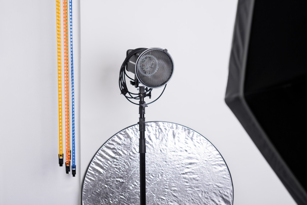 Das Equipment ist auch für Shootings bei unseren Kunden vor Ort geeignet – für Personen-, Produkt-, Interieur- oder Außenaufnahmen. Foto-Equipment Wildner+Designer