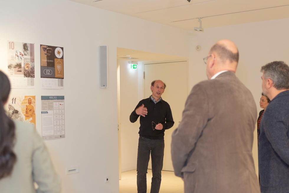 von links nach rechts: Gerald Schembs (Geschäftsführer Druckerei Schembs GmbH), Professor Uli Rothfuss (Geschäftsführer und Rektor  der Akademie Faber-Castell), Daniela F. Eisenstein (vom jüdischen Museum Franken), Stefan Wildner (Projektleiter, Geschäftsführer Wildner+Designer GmbH) von links nach rechts: Gerald Schembs (Geschäftsführer Druckerei Schembs GmbH), Professor Uli Rothfuss (Geschäftsführer und Rektor  der Akademie Faber-Castell), Daniela F. Eisenstein (vom jüdischen Museum Franken), Stefan Wildner (Projektleiter, Geschäftsführer Wildner+Designer GmbH)