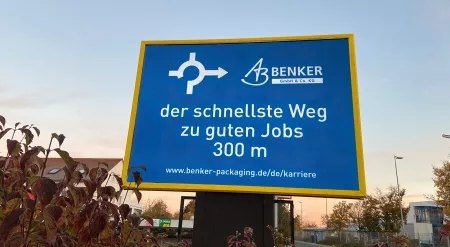 Großflächenplakate zur direk­ten Ansprache von Pendlern