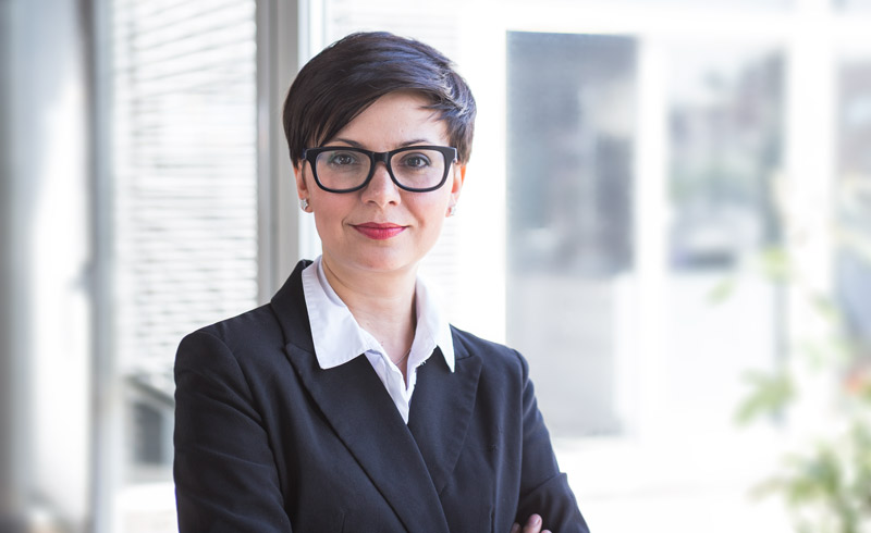 … in einer Innenaufnahme mit Tageslicht, … in einer Innenaufnahme mit Tageslicht,